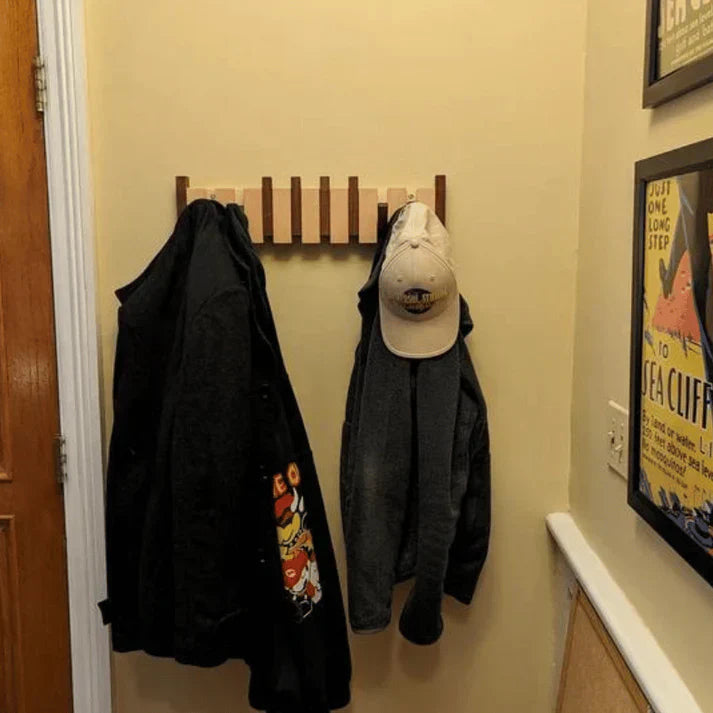 SUENTA Elegante Wandgarderobe aus Holz im Pianostil mit 5 oder 8 Haken