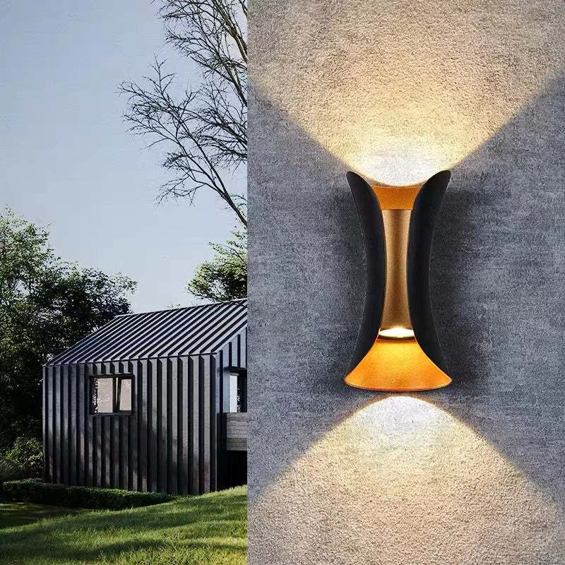 SUENTA Gebogene LED Wandleuchte Für Außenbereich Garten Flur Schwarz und Gold