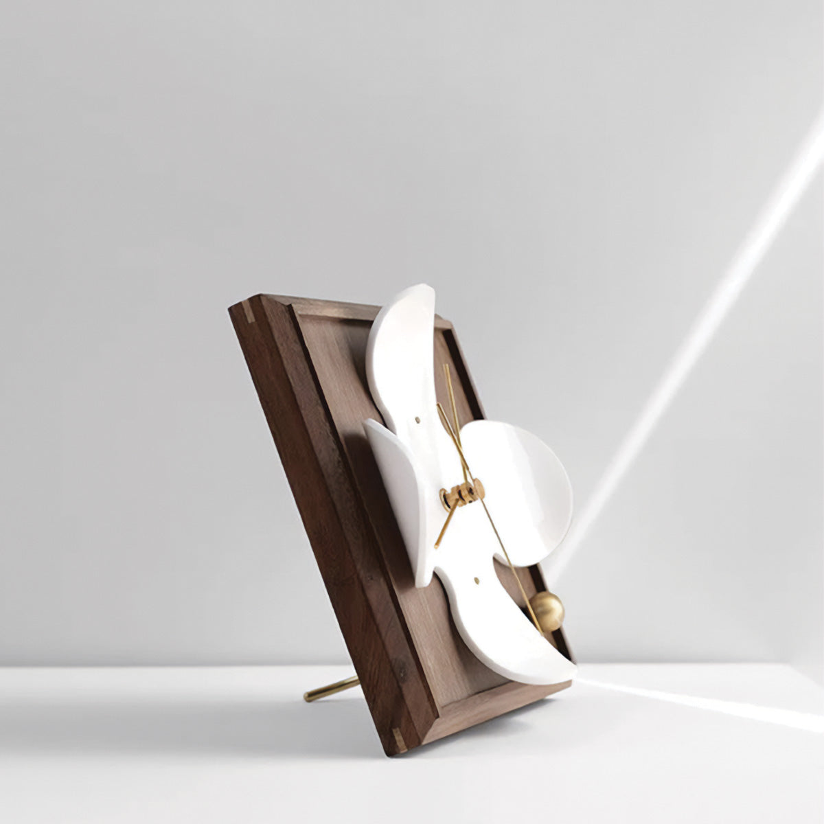SUENTA Geräuschlose Holz Wanduhr Modern – Elegantes Design für jeden Raum