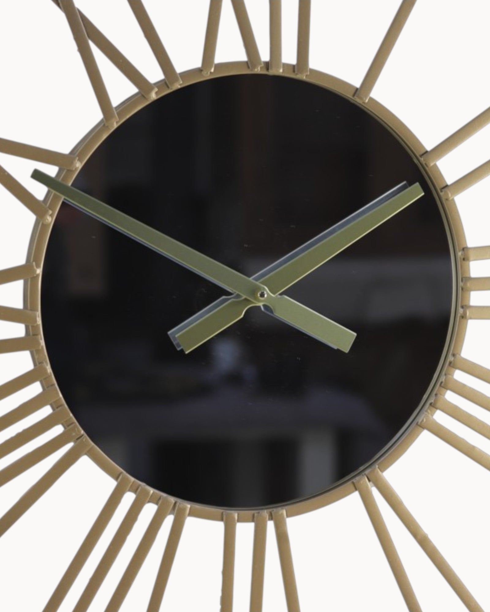 SUENTA Große Wanduhr Modern mit Römischen Ziffern – Ø80 cm Gold