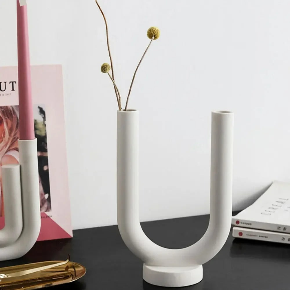 SUENTA Kerzenständer und Vase aus Keramik mit mattem Finish – Weiß