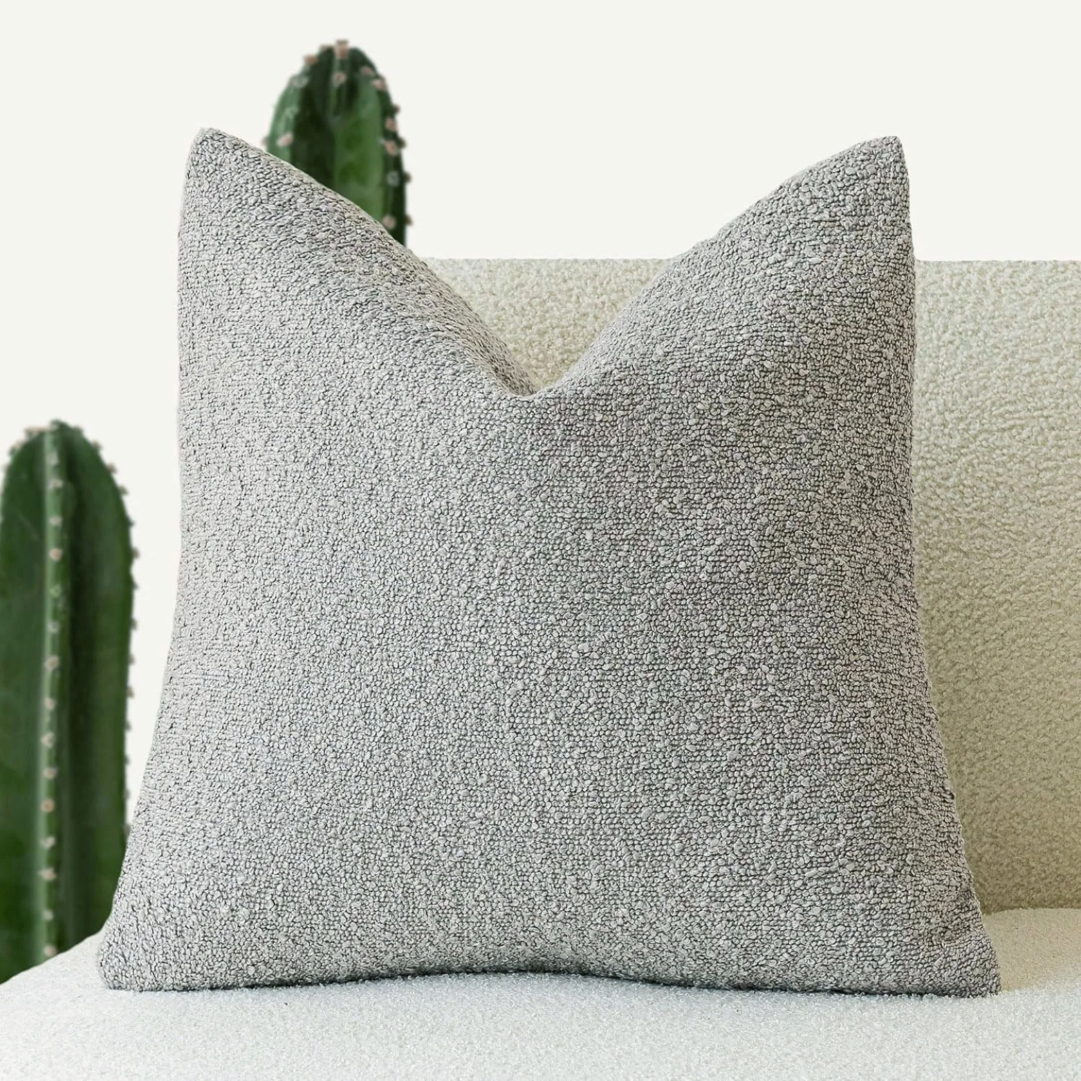 SUENTA Kissenbezug 45x45cm Aus Hochwertigem Boucle Stoff Für Sofa Hellgrau