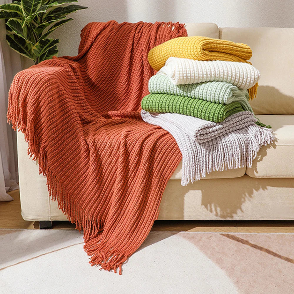 SUENTA Kuscheldecke Bohemian Strickdecke mit Fransen – Weich und Vielseitig