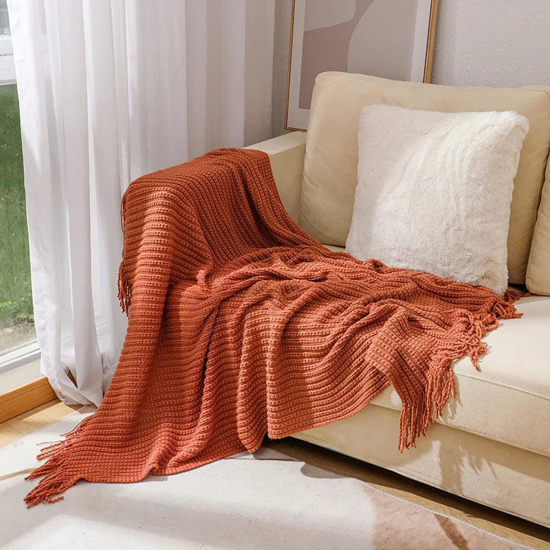 SUENTA Kuscheldecke Bohemian Strickdecke mit Fransen – Weich und Vielseitig