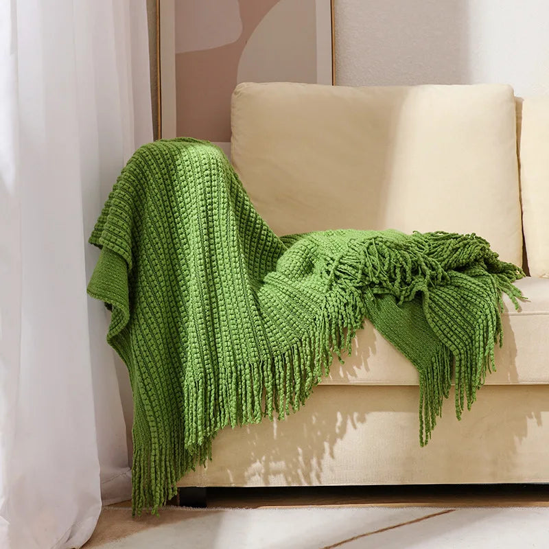 SUENTA Kuscheldecke Bohemian Strickdecke mit Fransen – Weich und Vielseitig Grün