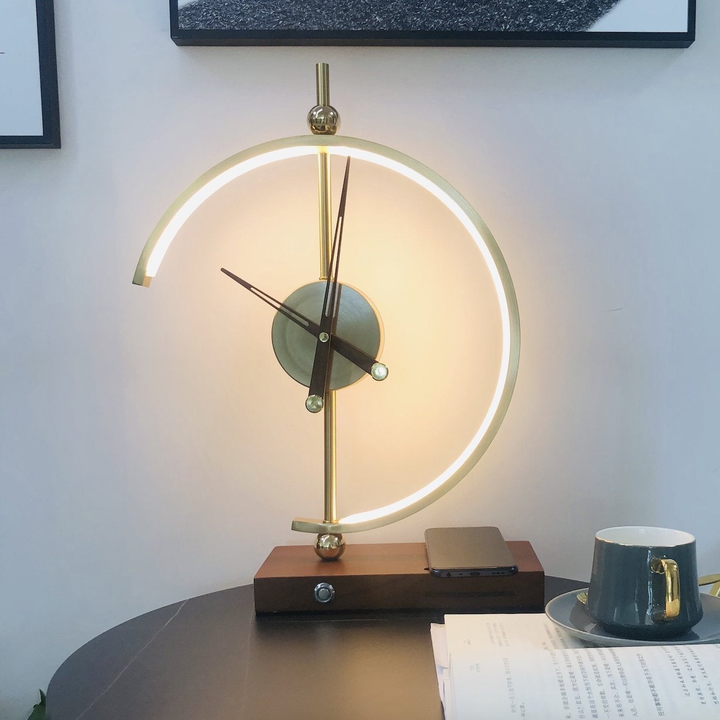 SUENTA Lampenuhr Mit Kabellose Ladefunktion Beleuchtung