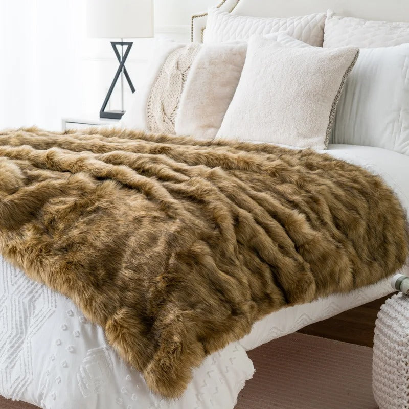 SUENTA Luxuriöse Kuscheldecke aus Nepbont – Weich und Warm, 135x200 cm