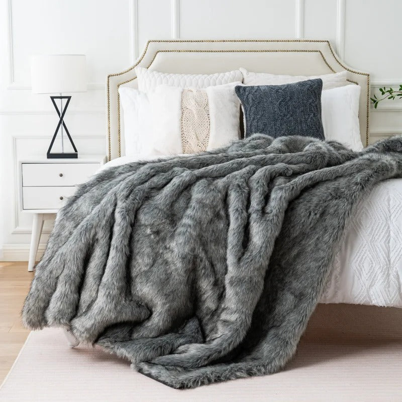 SUENTA Luxuriöse Kuscheldecke aus Nepbont – Weich und Warm, 135x200 cm Grau 135*200cm