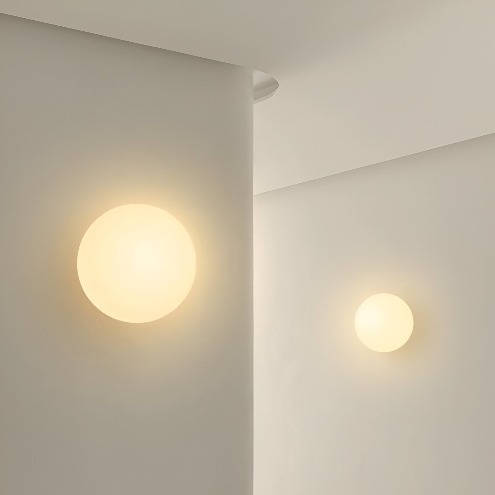 SUENTA Minimalistische Wandlampe aus Glas mit LED – Verschiedene Größen