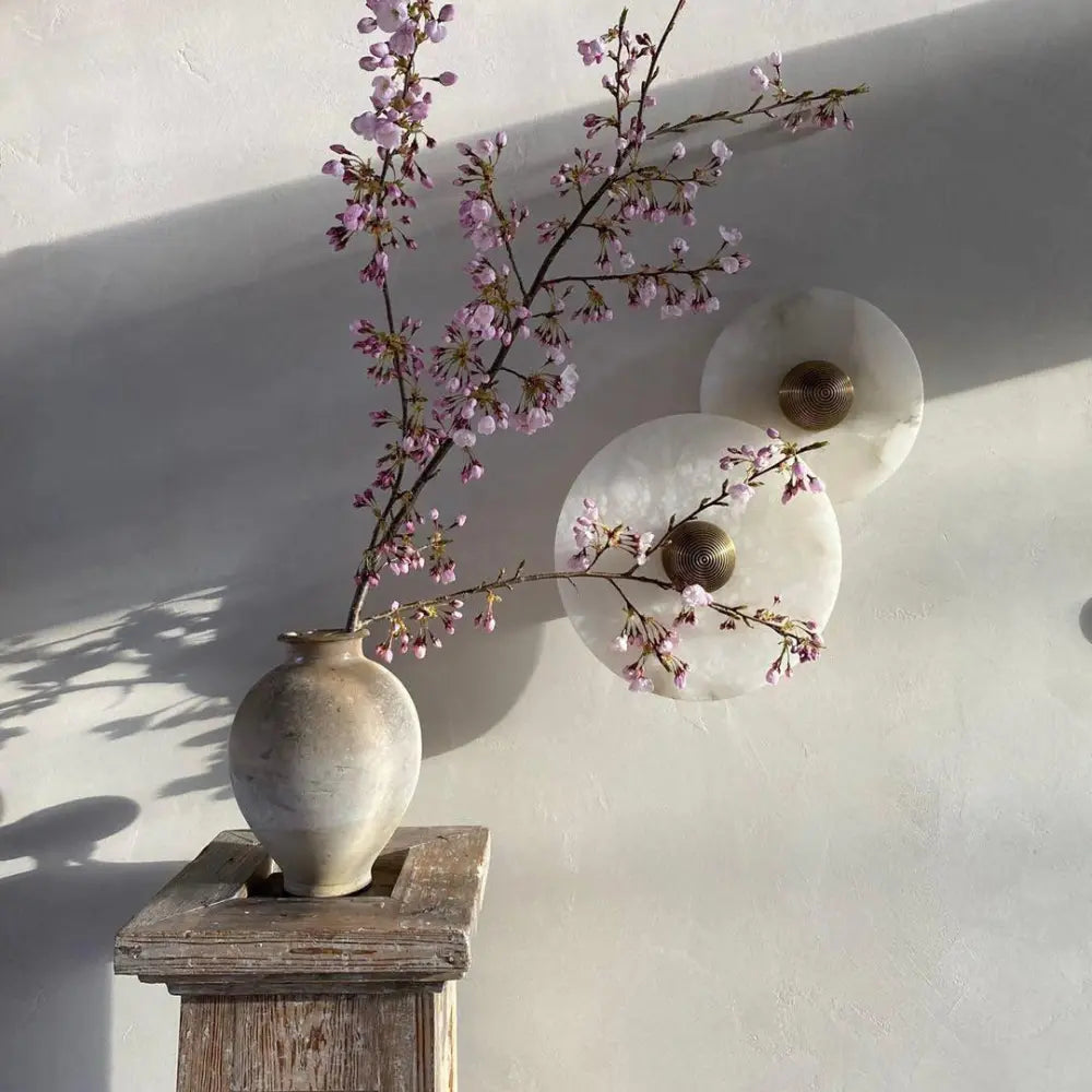 SUENTA Moderne Alabaster Wandleuchte – Runde Wandlampe mit Sanfter Beleuchtung