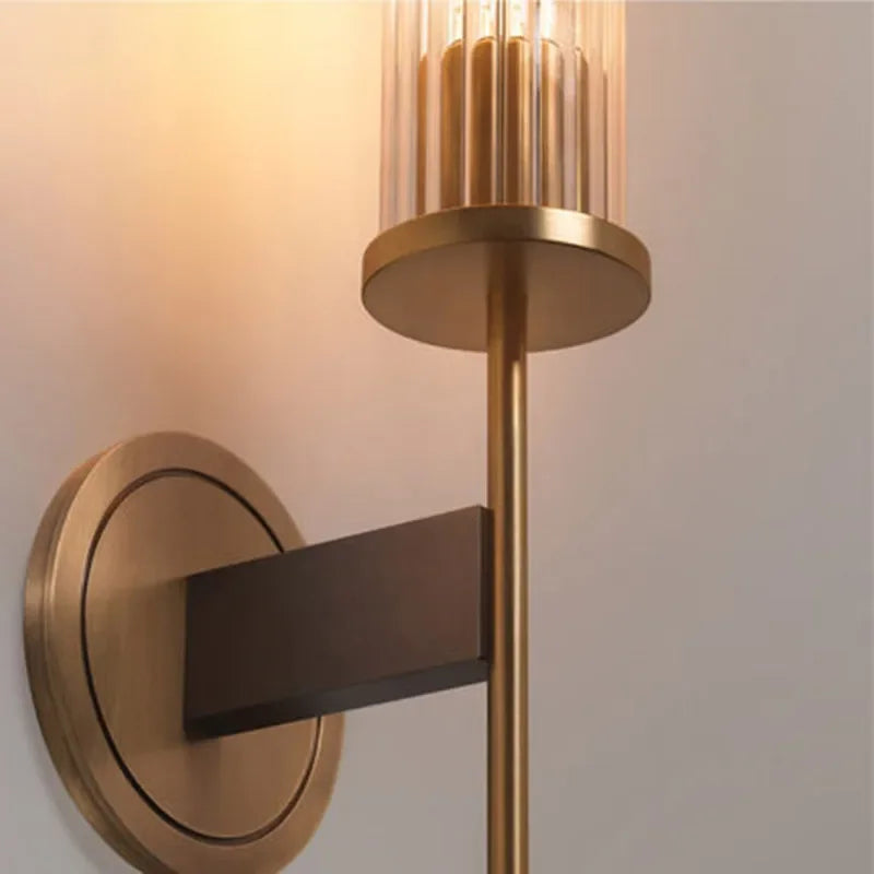 SUENTA Moderne Wandlampe mit Geribbeltem Glas und Kupfer-Oberfläche