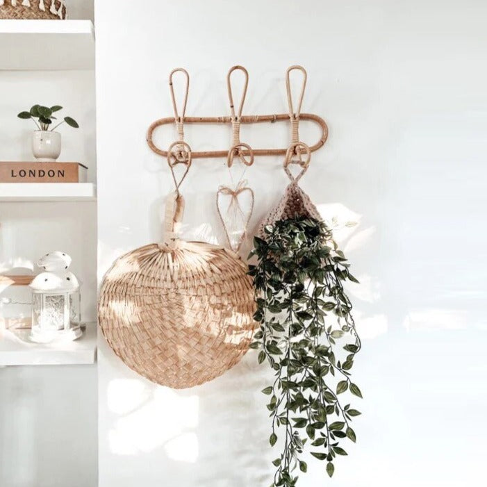 SUENTA Rattan Wandhaken für die Wand – Rustikale Hakenleiste 3/5 Haken 3 Haken 40*8*20cm