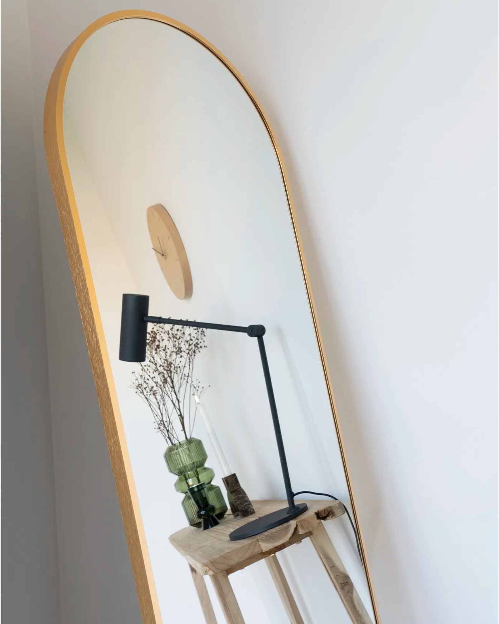 SUENTA Runde Wanduhr Holz und Stahl – 30 cm Modernes Design