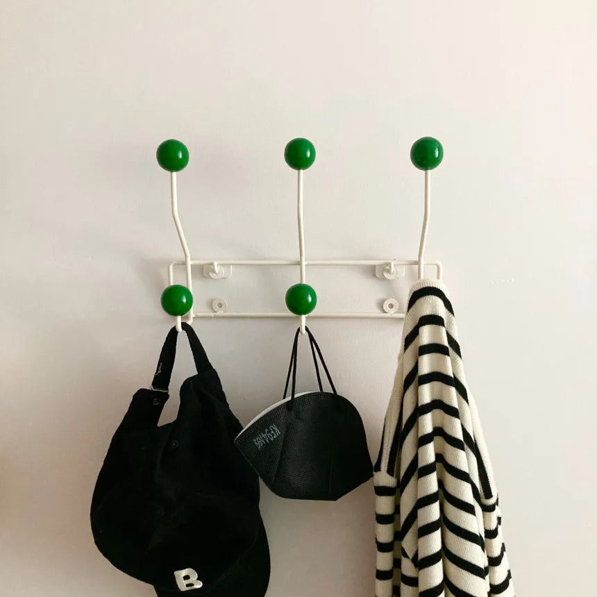 SUENTA Schmiedeeisen Wandgarderobe mit Holz-Haken – 3 oder 4 Haken