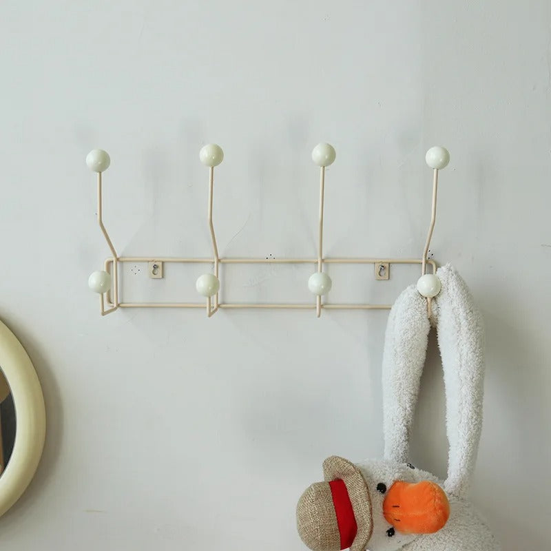 SUENTA Schmiedeeisen Wandgarderobe mit Holz-Haken – 3 oder 4 Haken 8-weiß