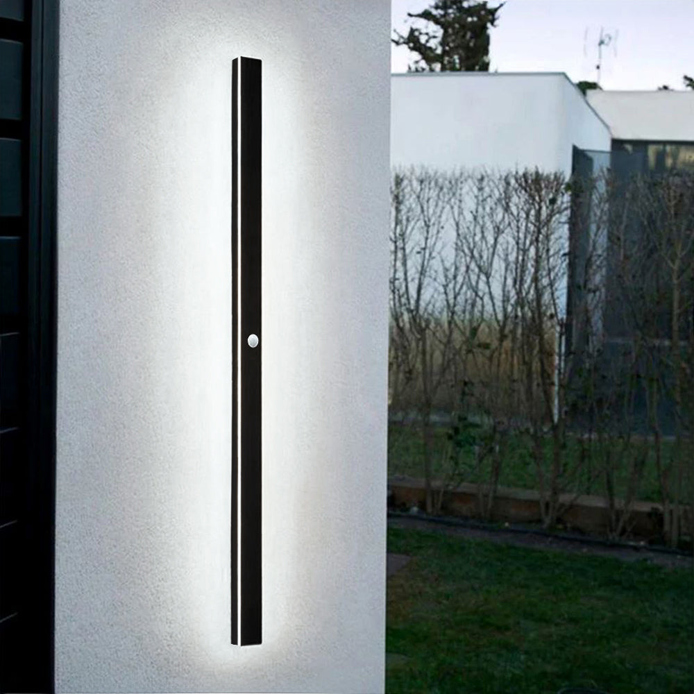 SUENTA Schwarze LED Außenwandleuchte Mit Zeitlosem Design Weißes Licht mit Bewegungssensor