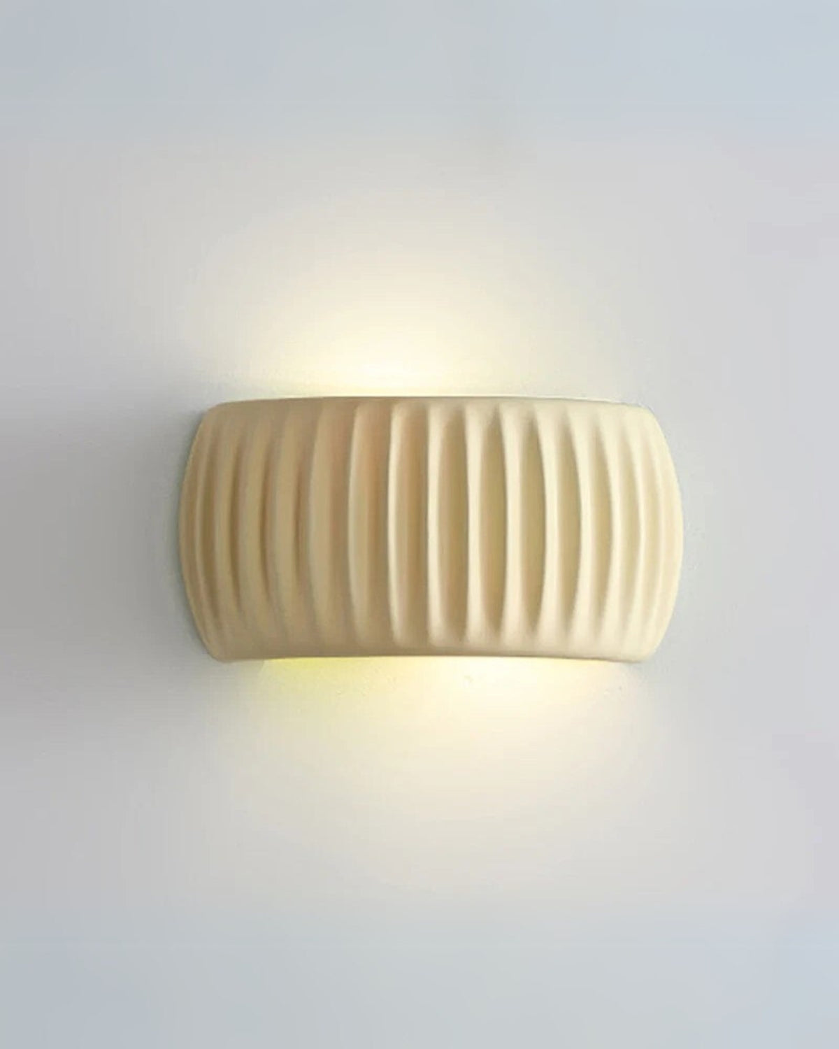 SUENTA Wandlampe mit Wellenform – Elegantes Design in Erdtönen Creme