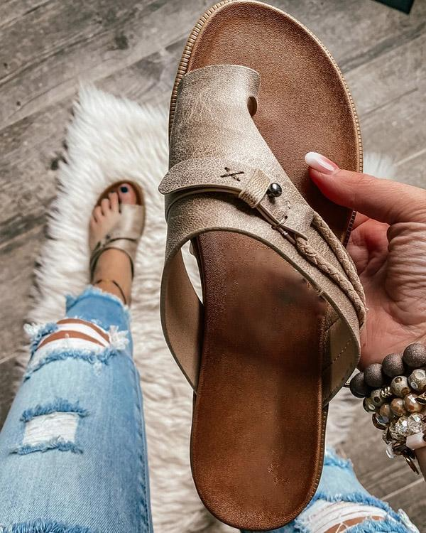 SUENTA Damen Sandalen Minimalistische Eleganz Veganem Leder Slip On Hellbraun