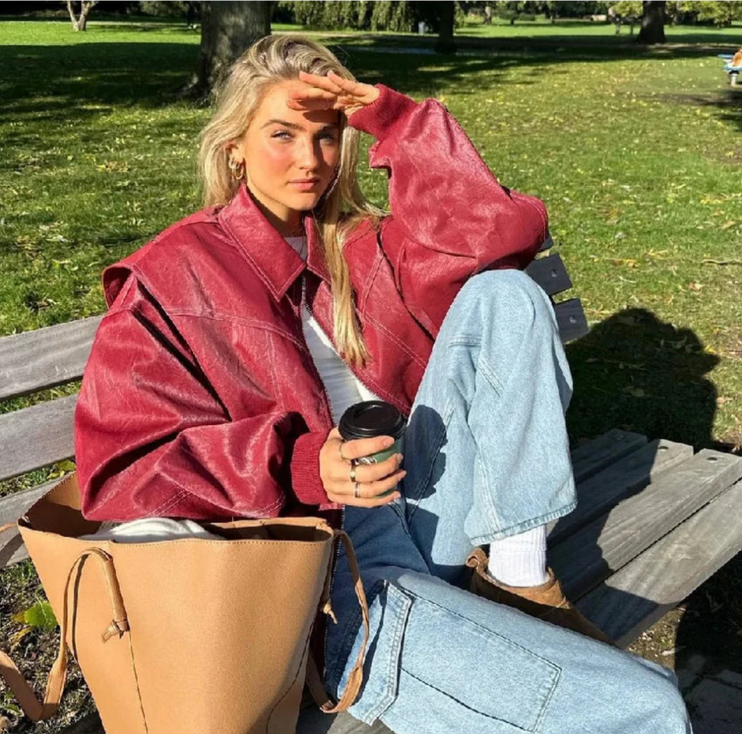 SUENTA Damen Rote Oversize Jacke Leder Strahlender Stil Mode Statement