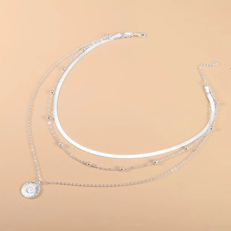 SUENTA Halskette Aufwendiges Design Glänzendes Aussehen Eleganz Raffinesse