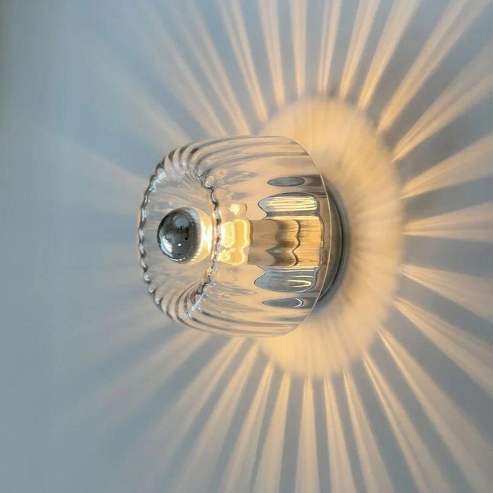 SUENTA Skandinavische Bauhaus-Wandlampe Gold