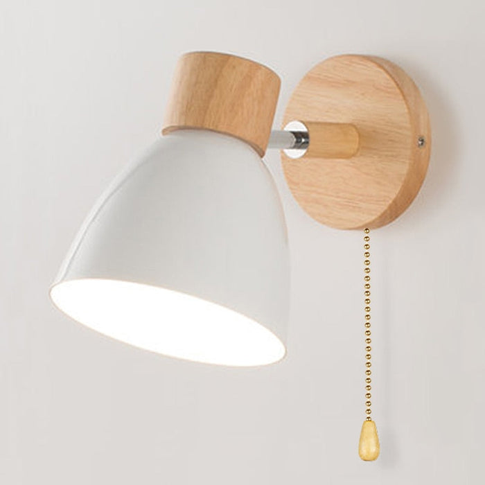 SUENTA Skandinavische Hängewandlampe aus Holz Weiß