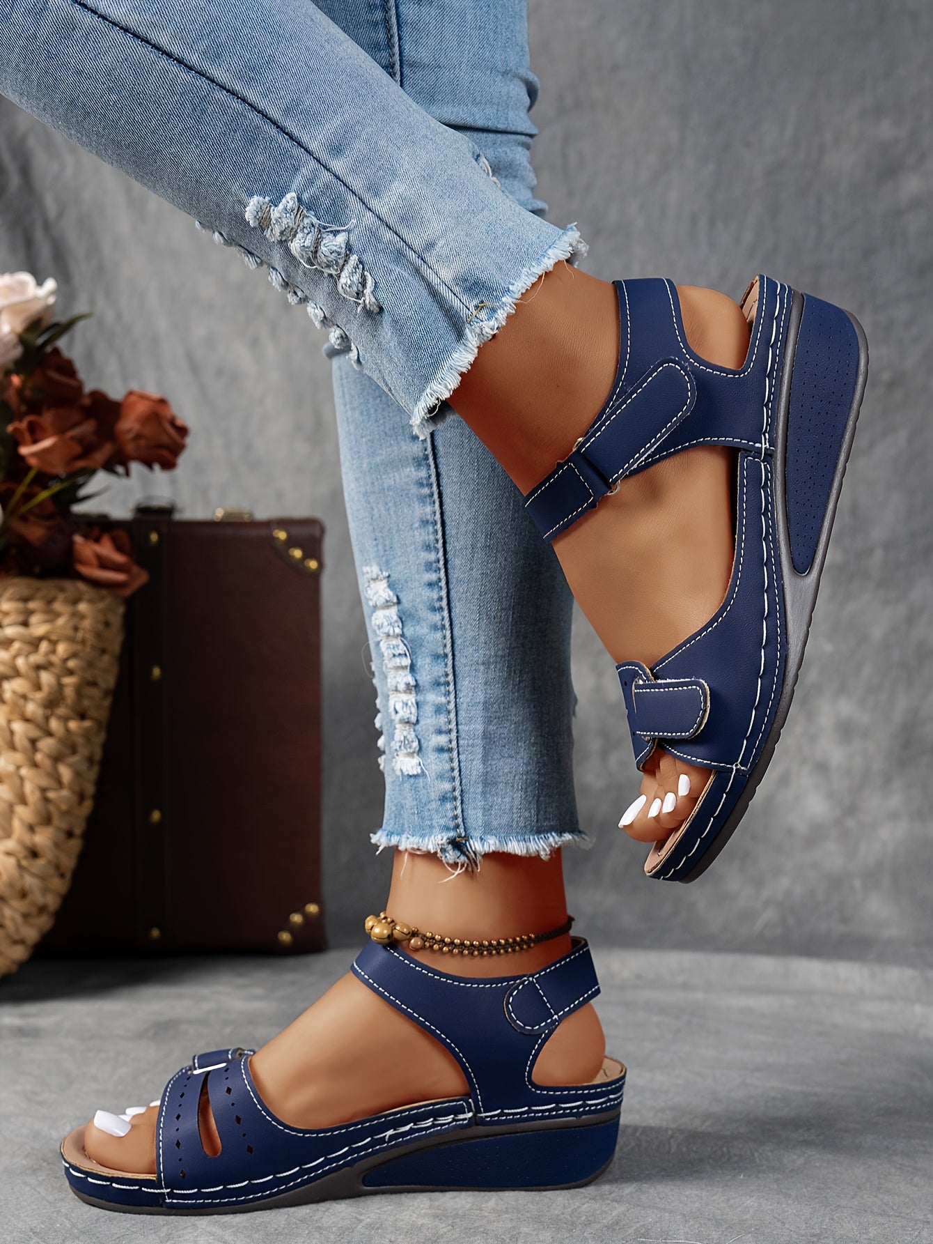 SUENTA Damen Sandalen Bequeme Plateau-Sandalen Mit Atmungsaktiven Riemen Sommer Blau