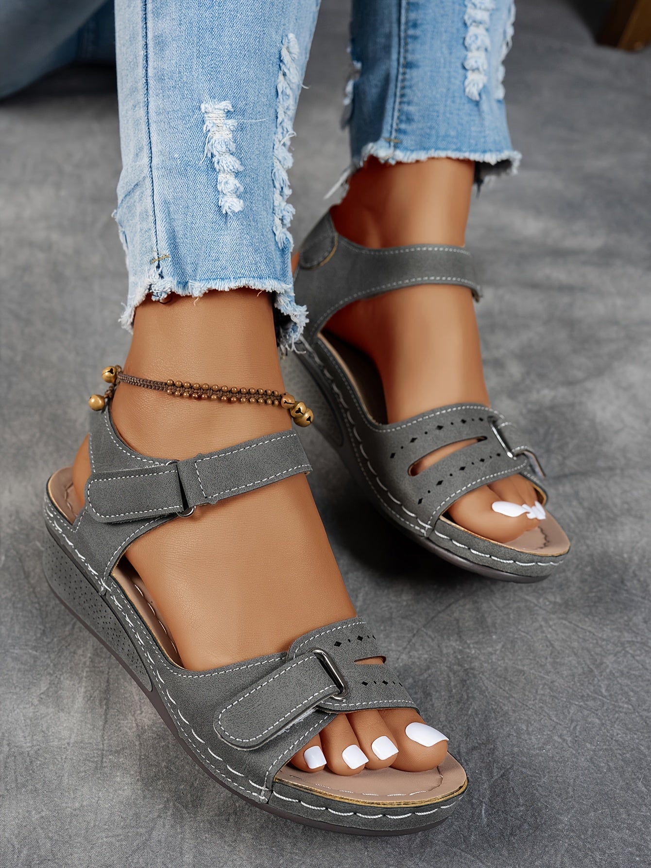 SUENTA Damen Sandalen Bequeme Plateau-Sandalen Mit Atmungsaktiven Riemen Sommer