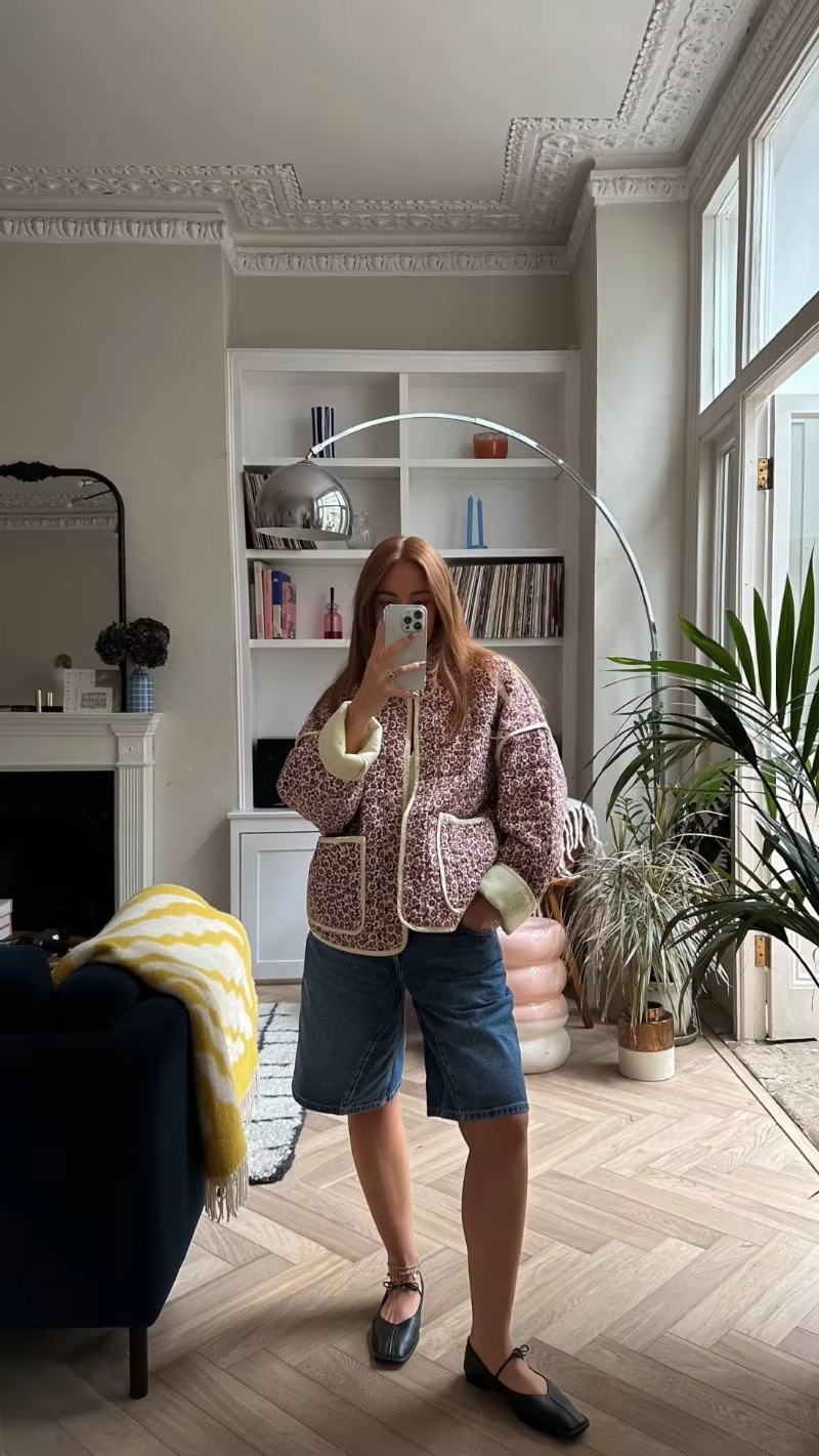 SUENTA Damen Stepp Übergangsjacke Mit Blumenmuster Kurz Kurze Stepp-Eleganz
