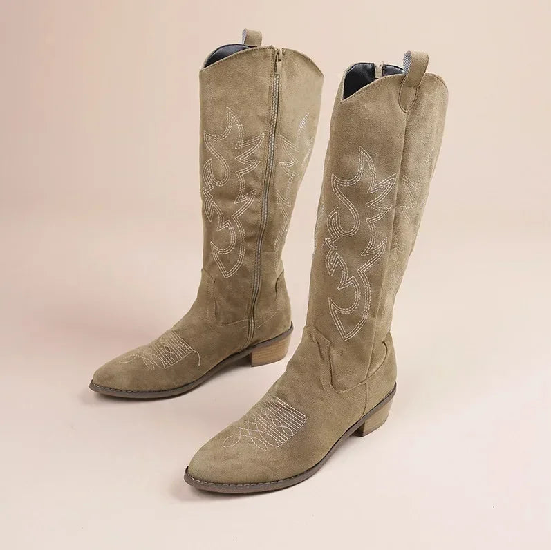 SUENTA Damen Cowboy Boots Wildleder Stickerei Blockabsatz Lässig Khaki