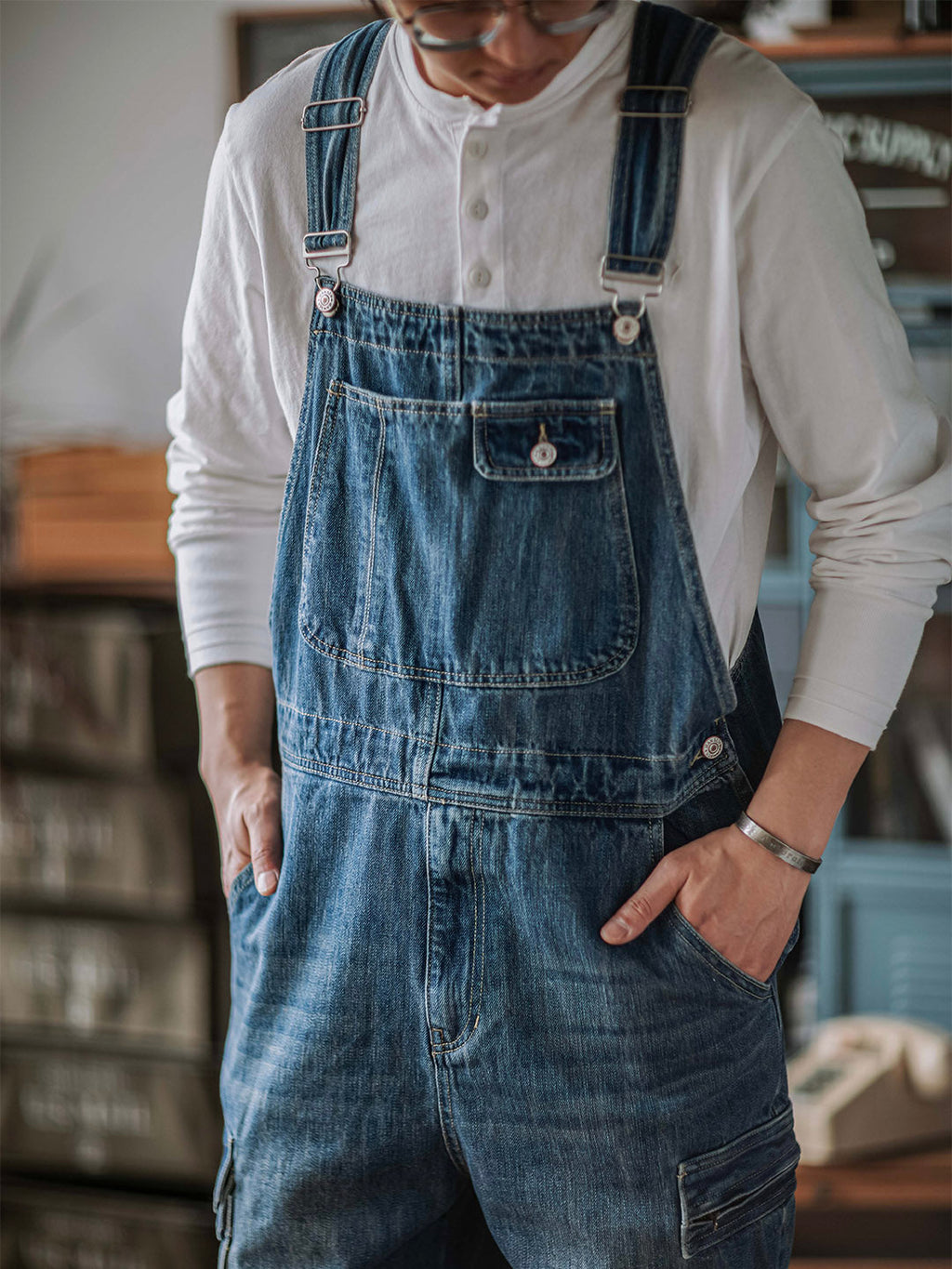 SUENTA Herren Denim Latzhose mit doppelten Klapptaschen Weit - Overall