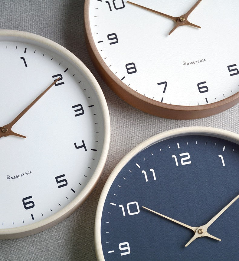 SUENTA Tidblock-Uhr Klares Design Plast 25x25 cm Stiller Quarz