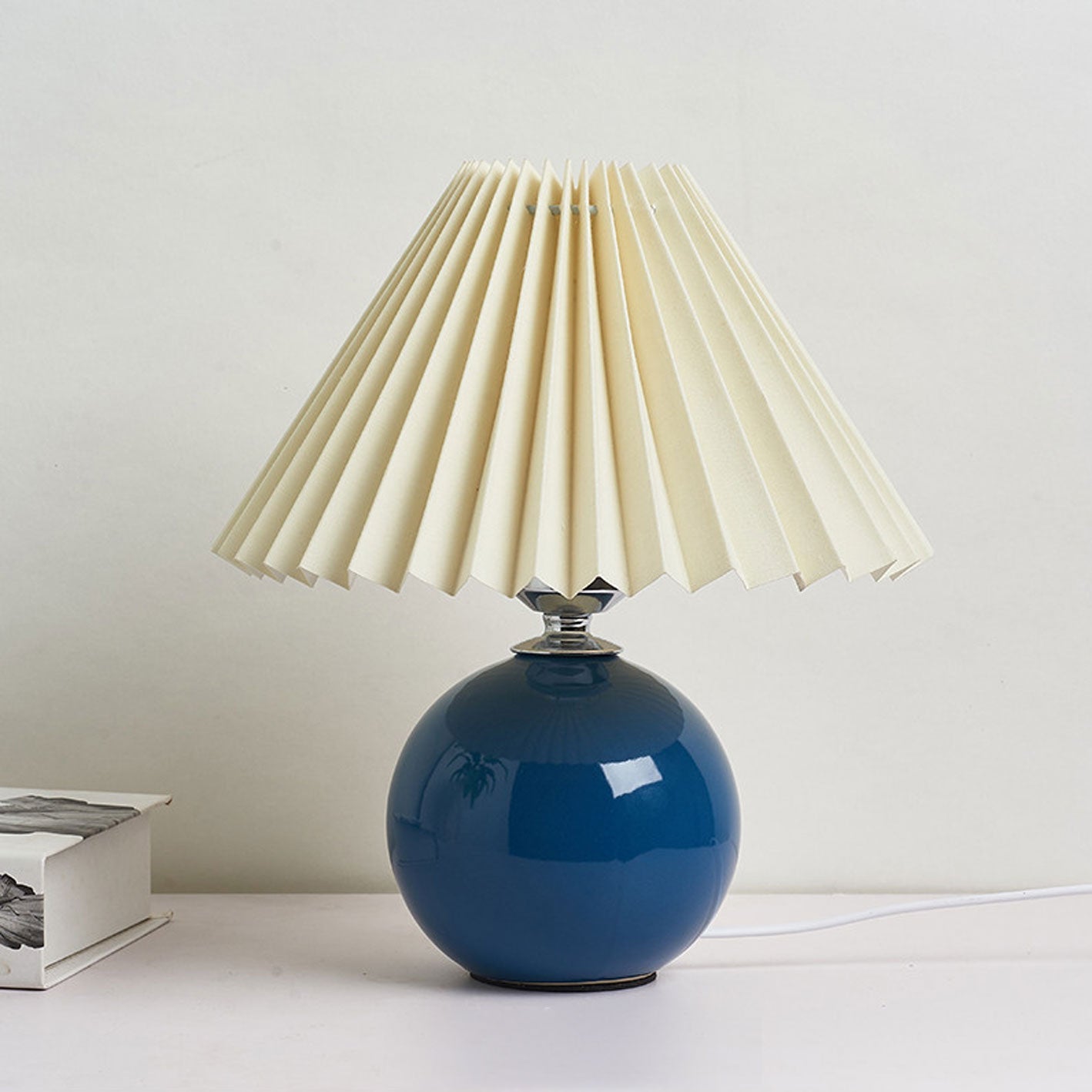 SUENTA Tischlampe Keramik Minimalistisch Plissierter Schirm Blau Beige Druckschalter