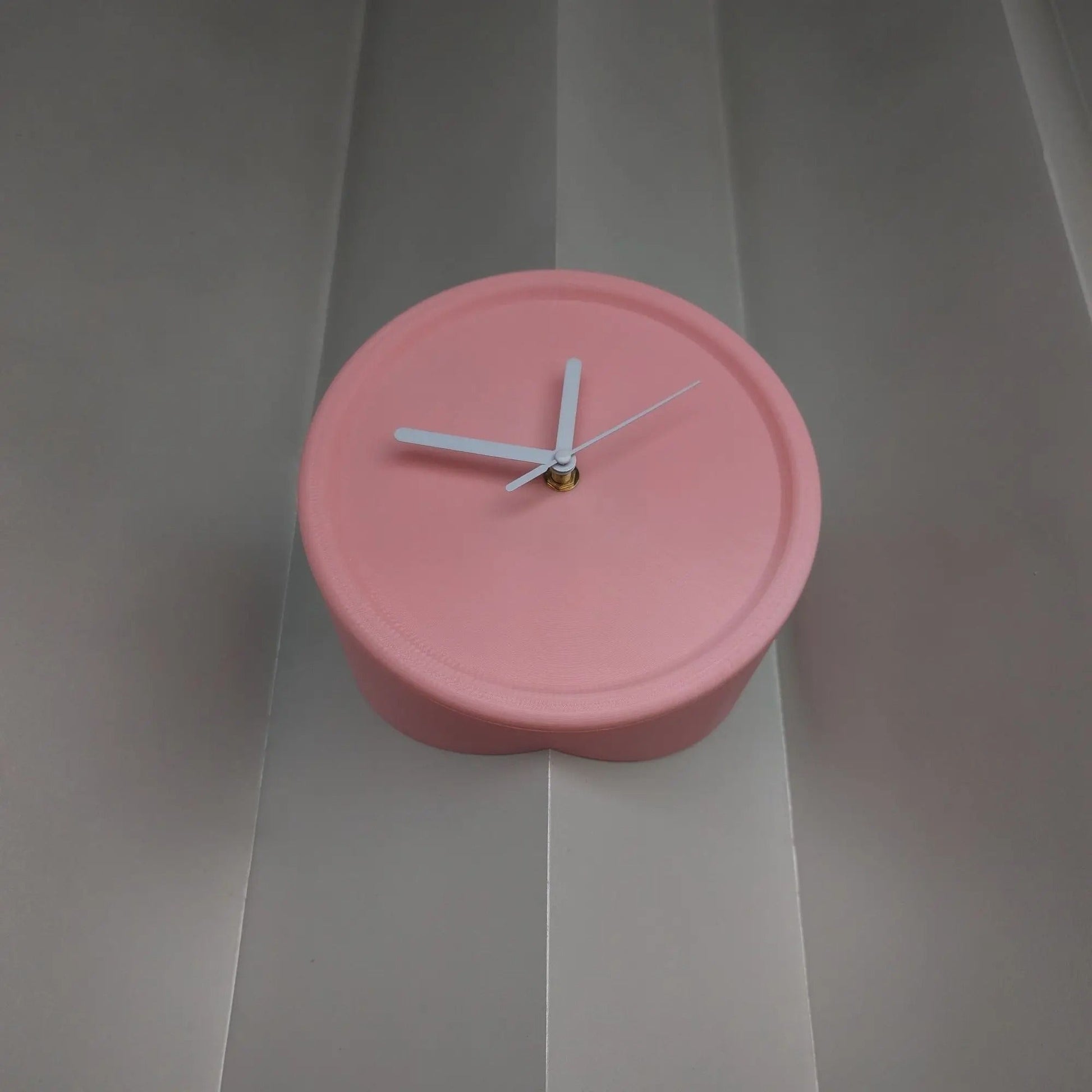 SUENTA Cornetto Wanduhr Wand-Eckuhr Umweltfreundlichem Material Kompakt Rosa Äußere Ecke