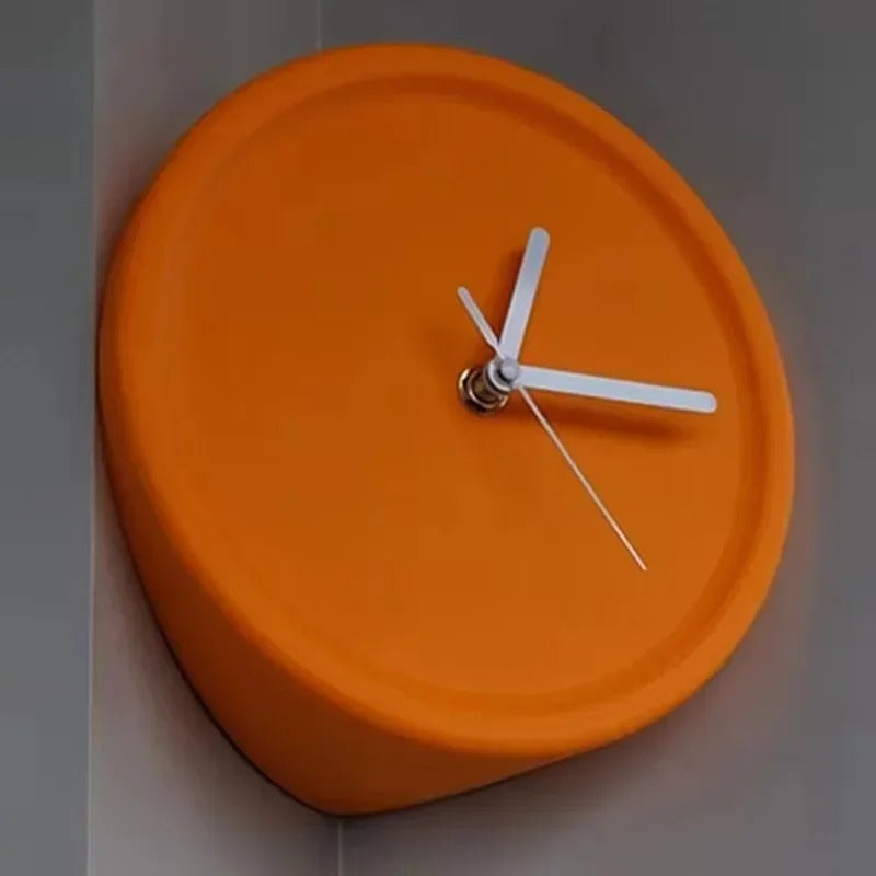 SUENTA Cornetto Wanduhr Wand-Eckuhr Umweltfreundlichem Material Kompakt Orange Innenecke