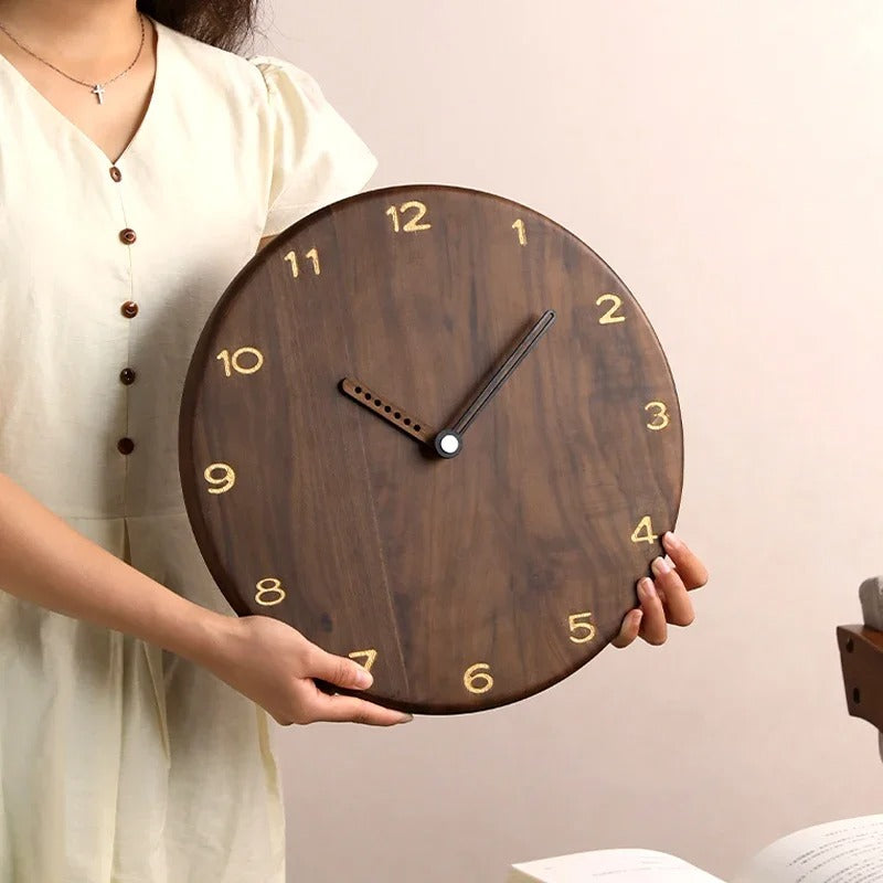 SUENTA Holzwanduhr Minimalistische Schwarznuss und Eichenholz