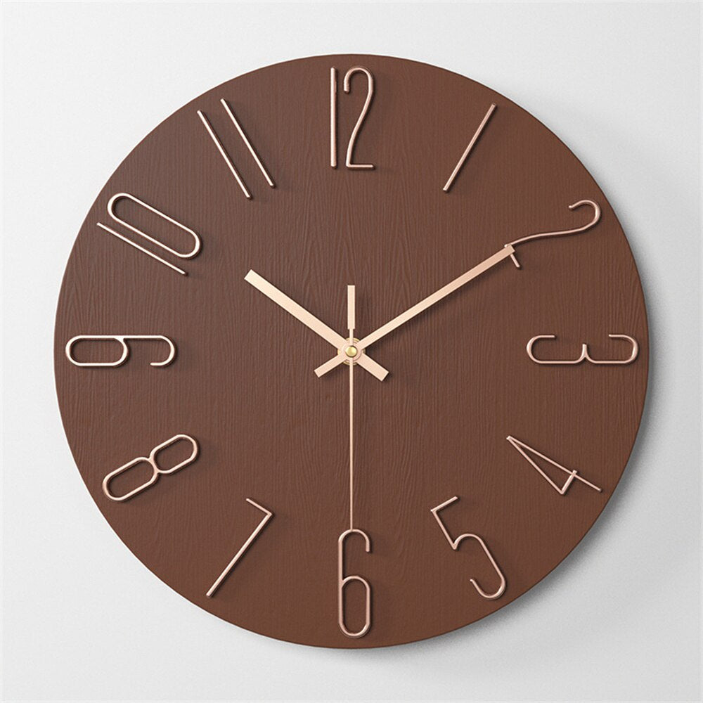 SUENTA Vintertid Wanduhr Hochwertiger Kunststoff Modernes Design Braun
