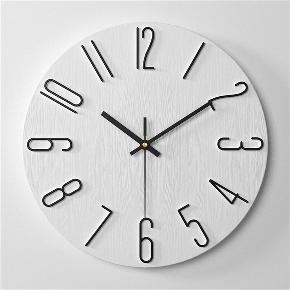 SUENTA Vintertid Wanduhr Hochwertiger Kunststoff Modernes Design Weiß-Schwarz
