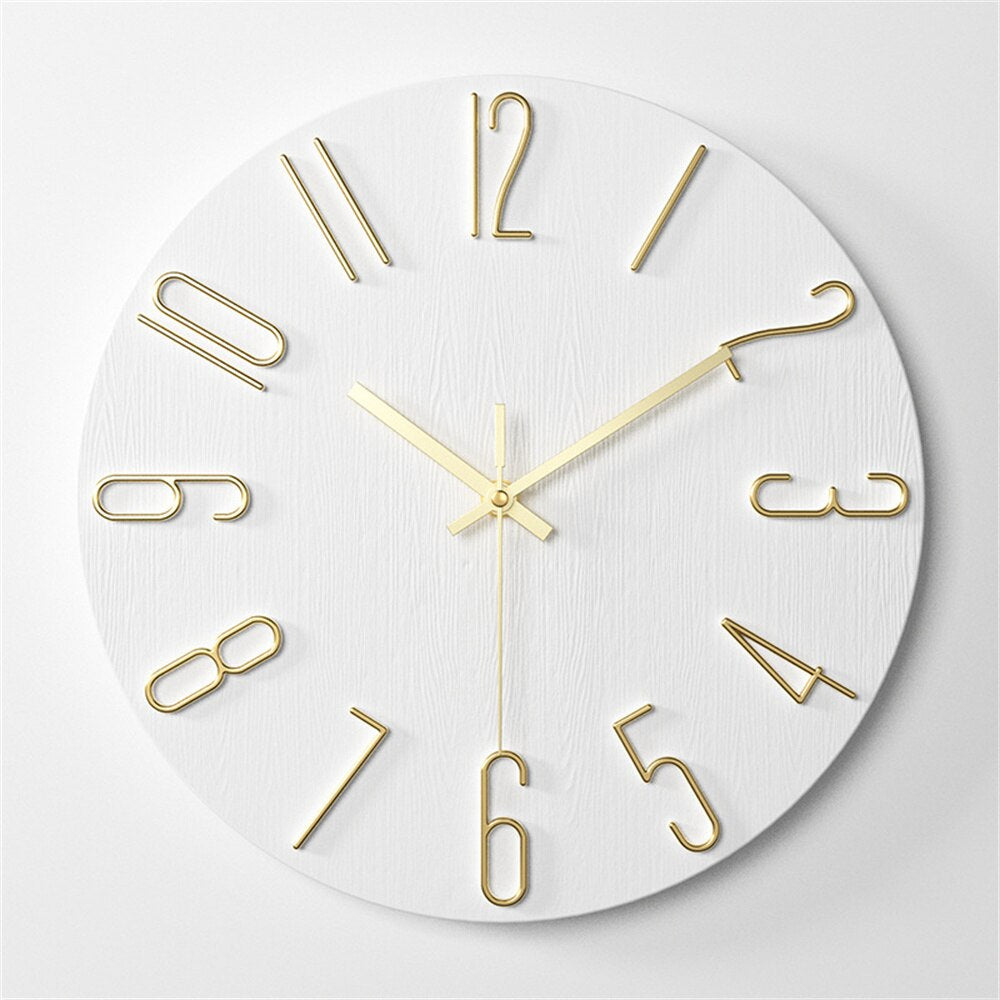 SUENTA Vintertid Wanduhr Hochwertiger Kunststoff Modernes Design Weißgold