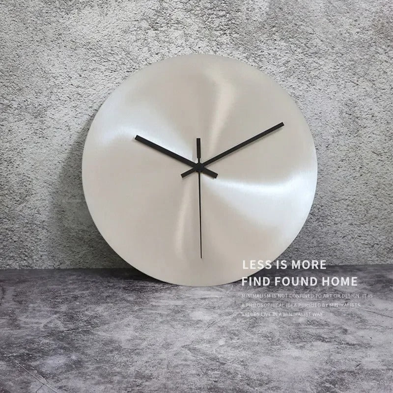 SUENTA Wanduhr aus olivgrünem Edelstahl Minimalist Zifferblatt