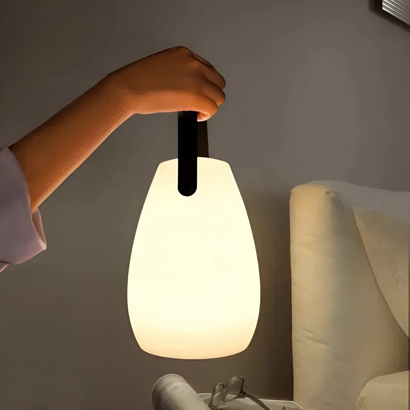 SUENTA Wasserdichte Drahtlose LED Tischlampe Innen Und Außen 16 Farben Einstellbar
