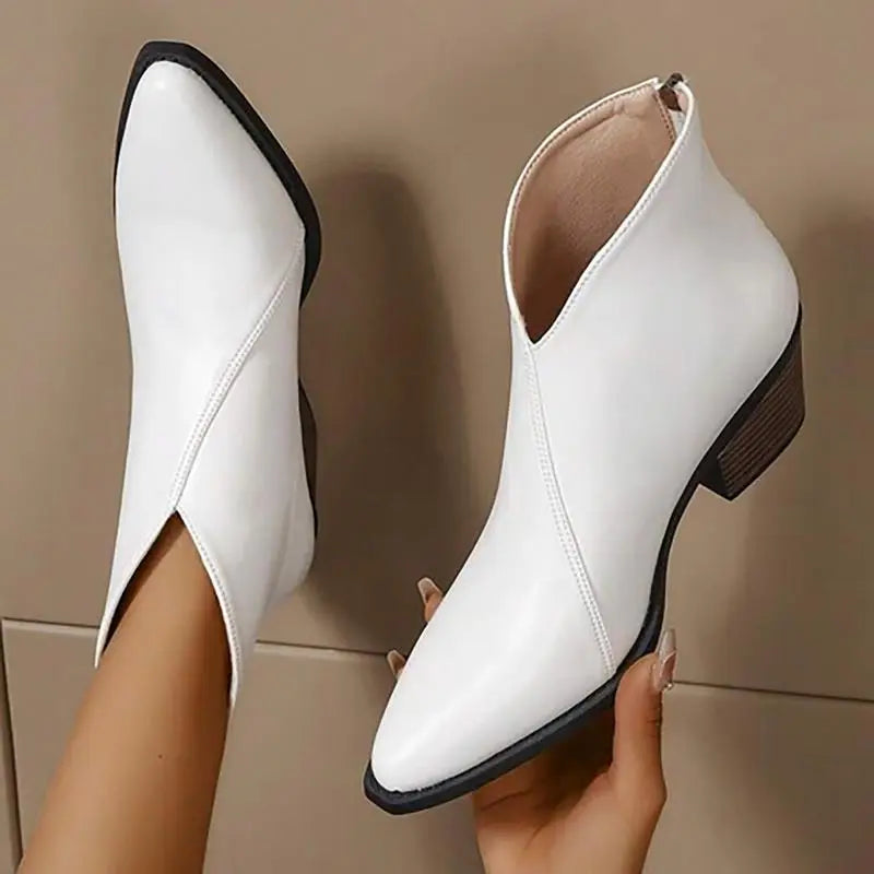 SUENTA Flames Damen Stiefeletten - Spitze Zehenpartie mit Plateau-Absatz Weiß