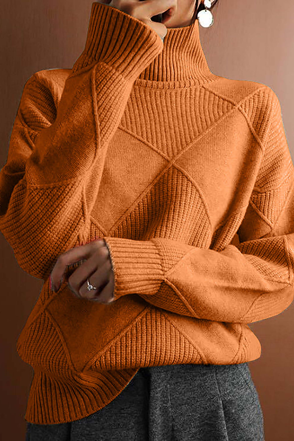 SUENTA Vespera Damen-Strickpullover – Hoher Kragen & Klassisches Rautenmuster Orangebraun