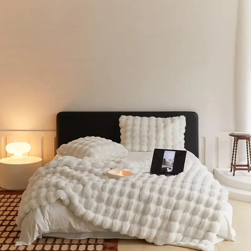 SUENTA Die Plüschdecke, Über die Alle Sprechen! - WarmWol