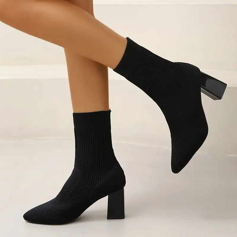 SUENTA Flaming Damen Stiefelette - Zeitlos Elegantes Design