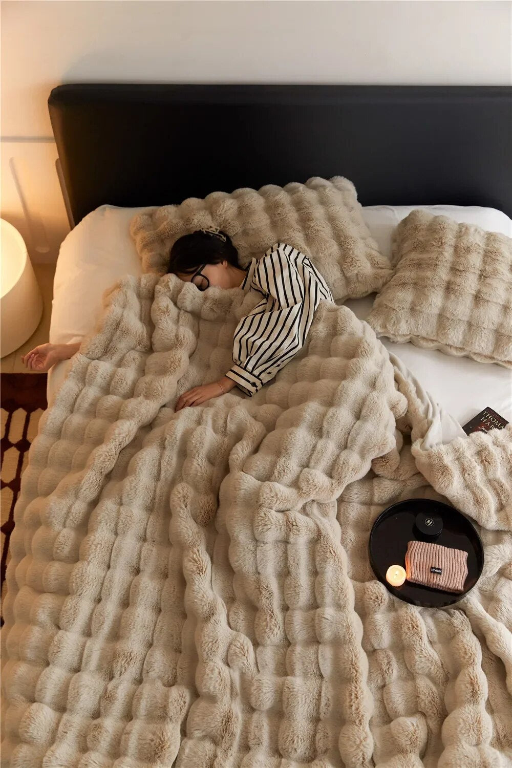SUENTA Die Plüschdecke, Über die Alle Sprechen! - WarmWol Hellbraun