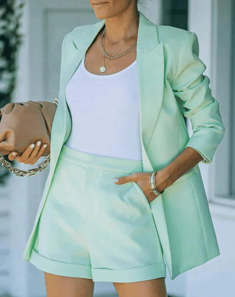 SUENTA Damen Zweiteiler Set – Stilvolles Outfit mit Edlem Blazer und Lässigen Shorts Mintgrün