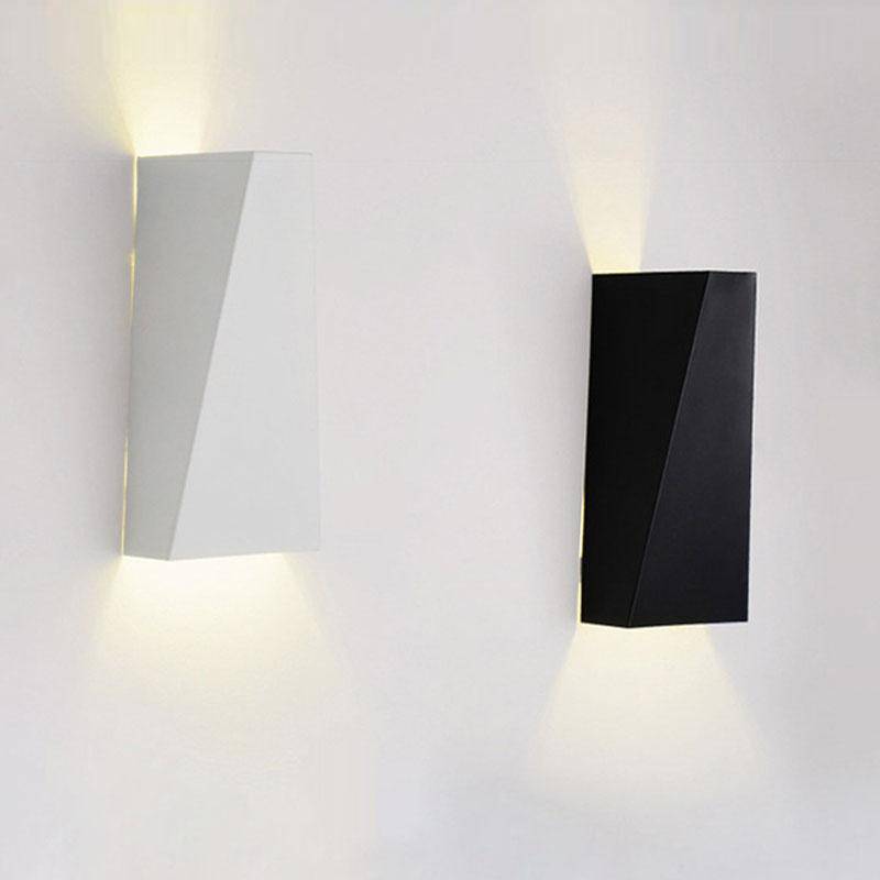 SUENTA Wandlampe Design LED Kubisch Schwarz Oder Weiß Kubisch